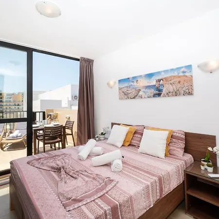 Sea Bliss Penthouse With 2 Terraces Enjoying Side Sea Views By Getawaysmalta *