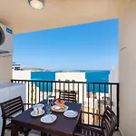 Sea Bliss Penthouse With 2 Terraces Enjoying Side Sea Views By Getawaysmalta Lejlighed San Pawl il-Baħar