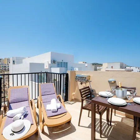 Apartament Sea Bliss Penthouse With 2 Terraces Enjoying Side Sea Views By Getawaysmalta