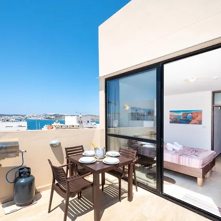Sea Bliss Penthouse With 2 Terraces Enjoying Side Sea Views By Getawaysmalta