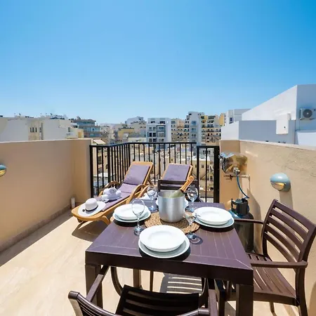 Sea Bliss Penthouse With 2 Terraces Enjoying Side Sea Views By Getawaysmalta Lägenhet St. Paul's Bay