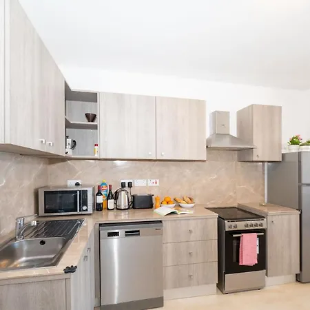 Sea Bliss Penthouse With 2 Terraces Enjoying Side Sea Views By Getawaysmalta St. Paul's Bay